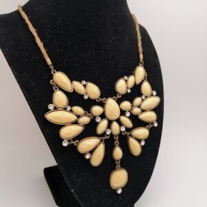 Vintage Cream Bibb Statement Necklace